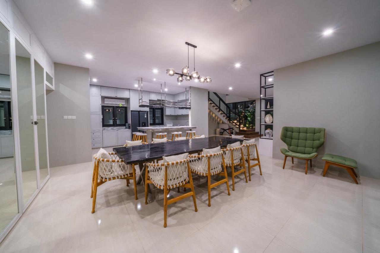 קנגו Villa Okenada - Modern 5-Bedroom Pool Villa In Berawa! מראה חיצוני תמונה