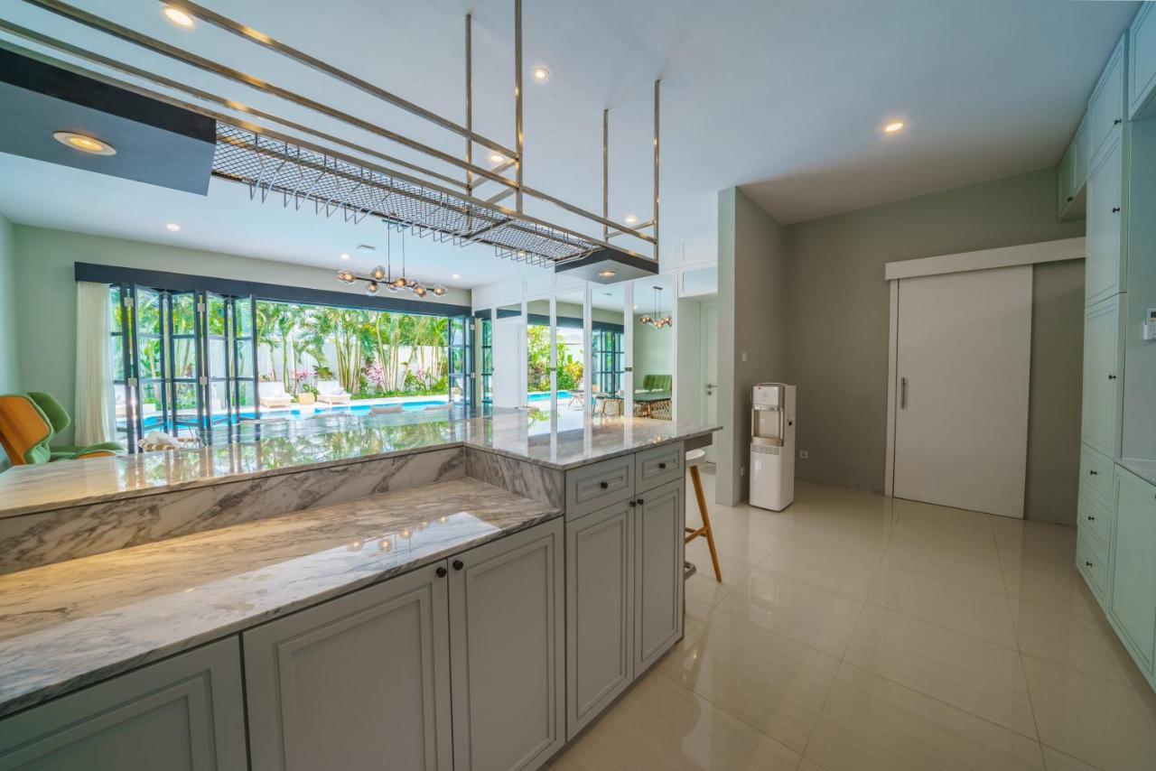 קנגו Villa Okenada - Modern 5-Bedroom Pool Villa In Berawa! מראה חיצוני תמונה