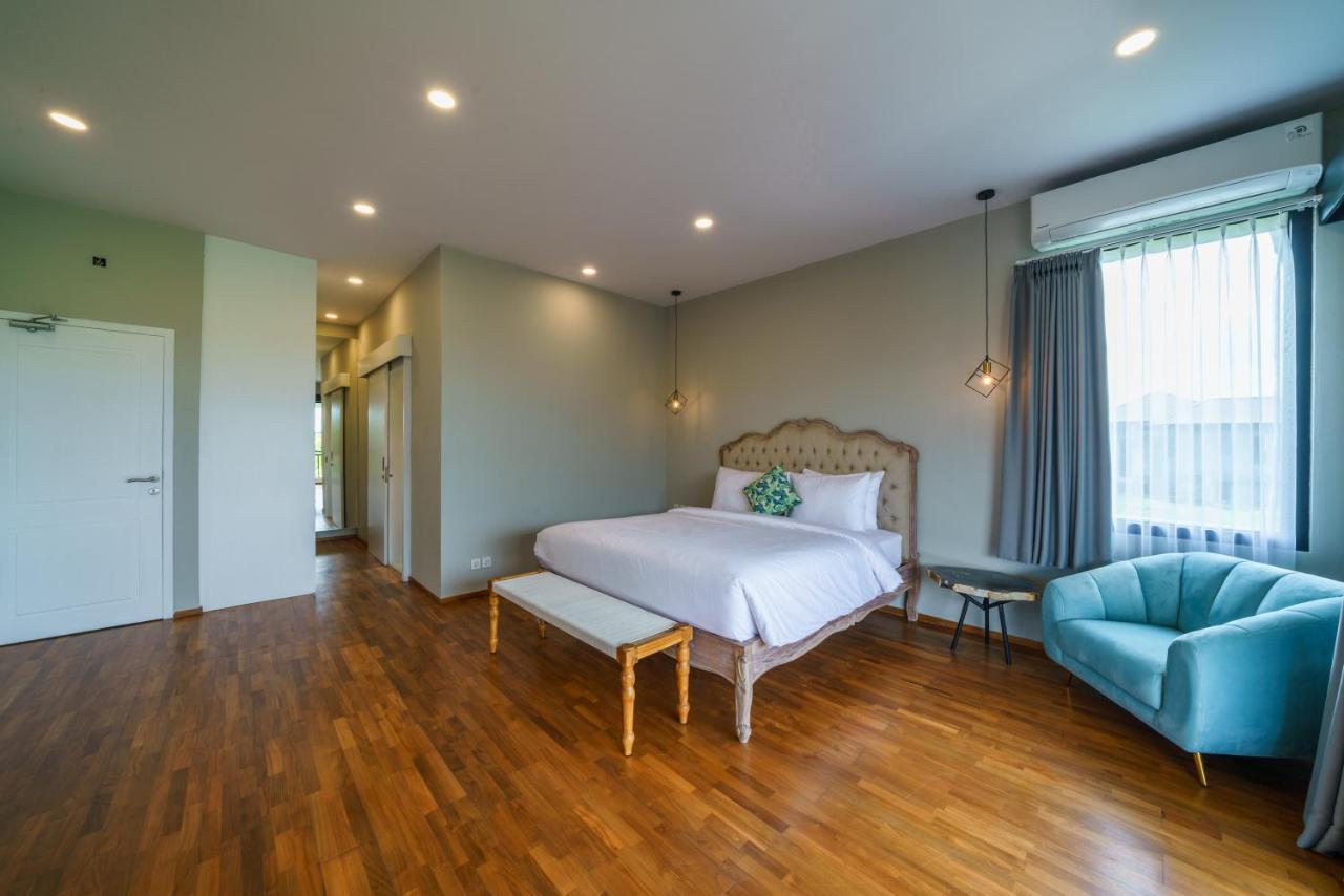 קנגו Villa Okenada - Modern 5-Bedroom Pool Villa In Berawa! מראה חיצוני תמונה
