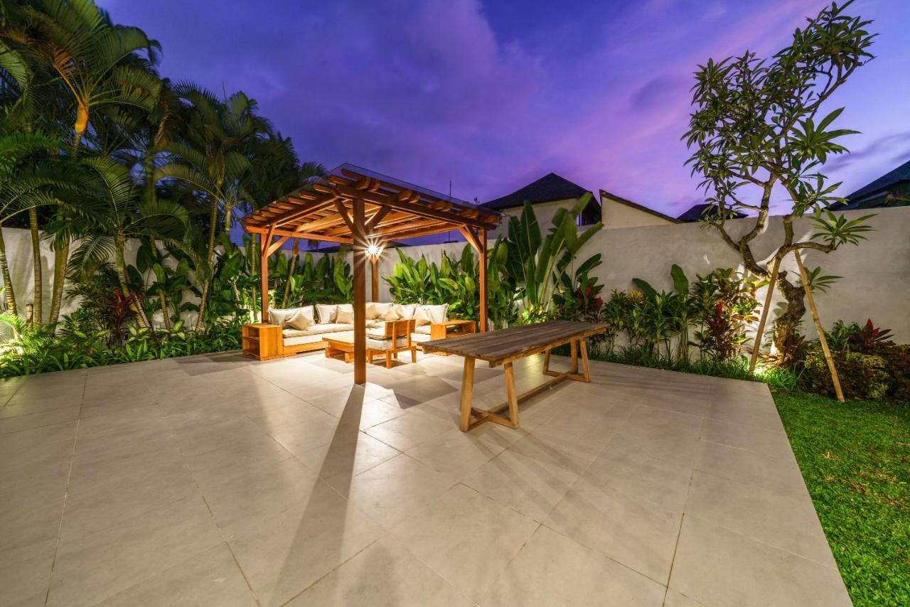 קנגו Villa Okenada - Modern 5-Bedroom Pool Villa In Berawa! מראה חיצוני תמונה